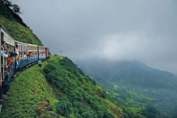 Matheran - Best Valentine Place in India