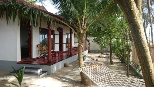 Alleppey beach garden