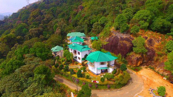 deshadan-mountain-resort-munnar