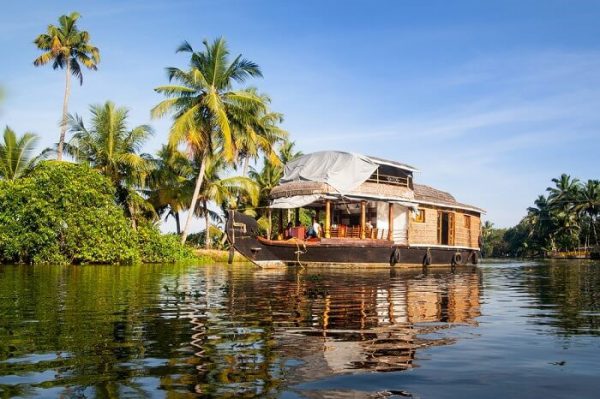 honeymoon destinations in india - Alleppey