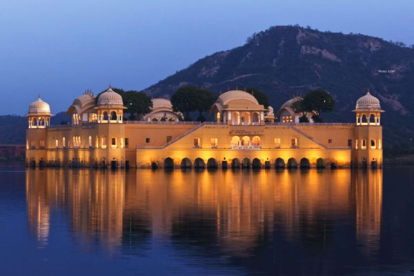 Chauffeur driven car in Jaipur