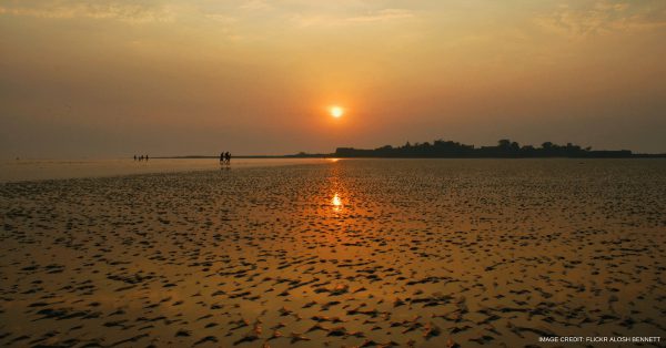 Alibaugh Beach in mumbai